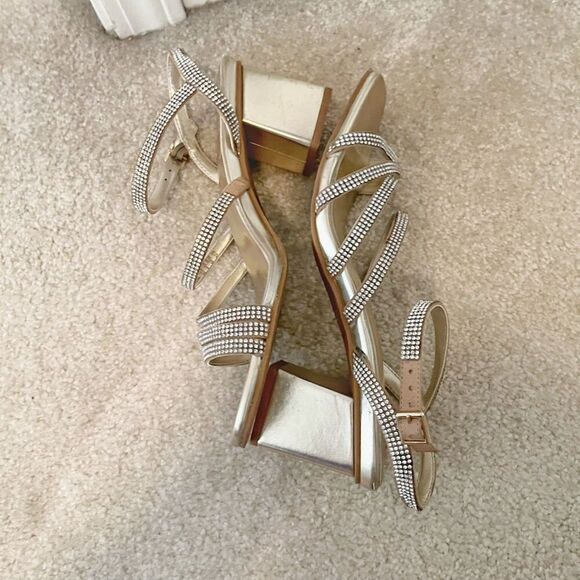 Naturalizer Niko 2 Studded Cushioned Strappy Ankle Adjustable Strap Heel Sandals - Picture 9 of 16